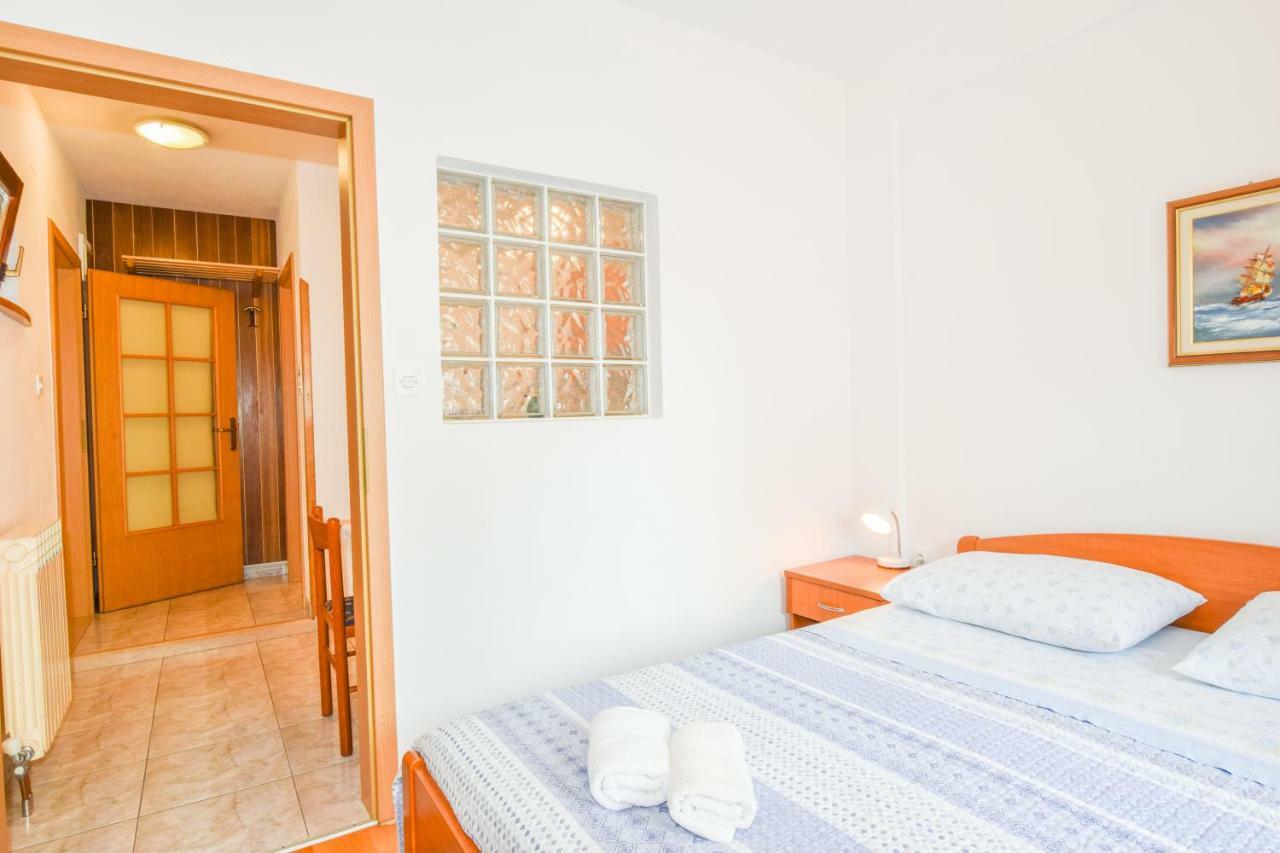 Apartment Darinka Pula Exterior foto
