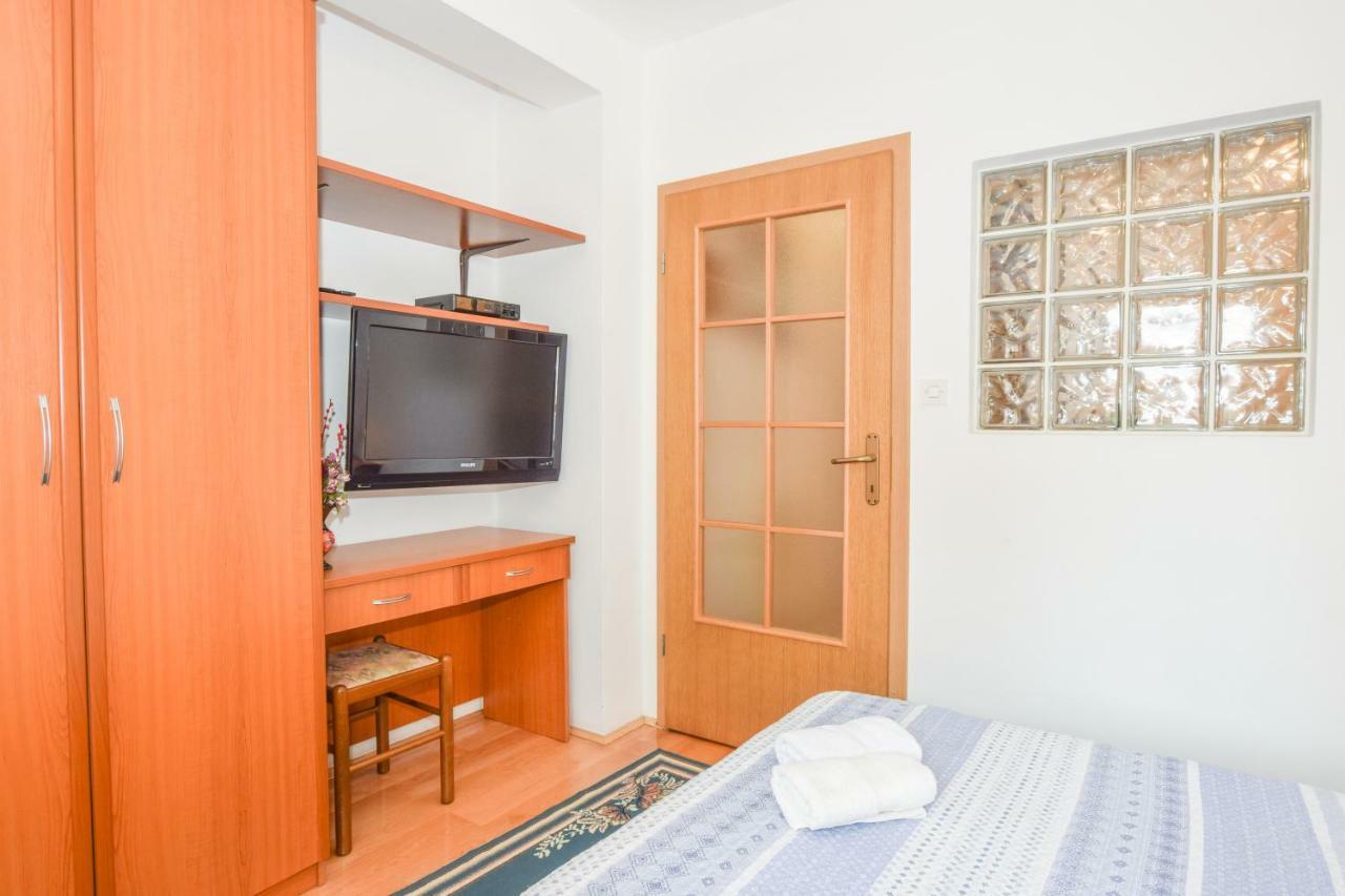 Apartment Darinka Pula Exterior foto
